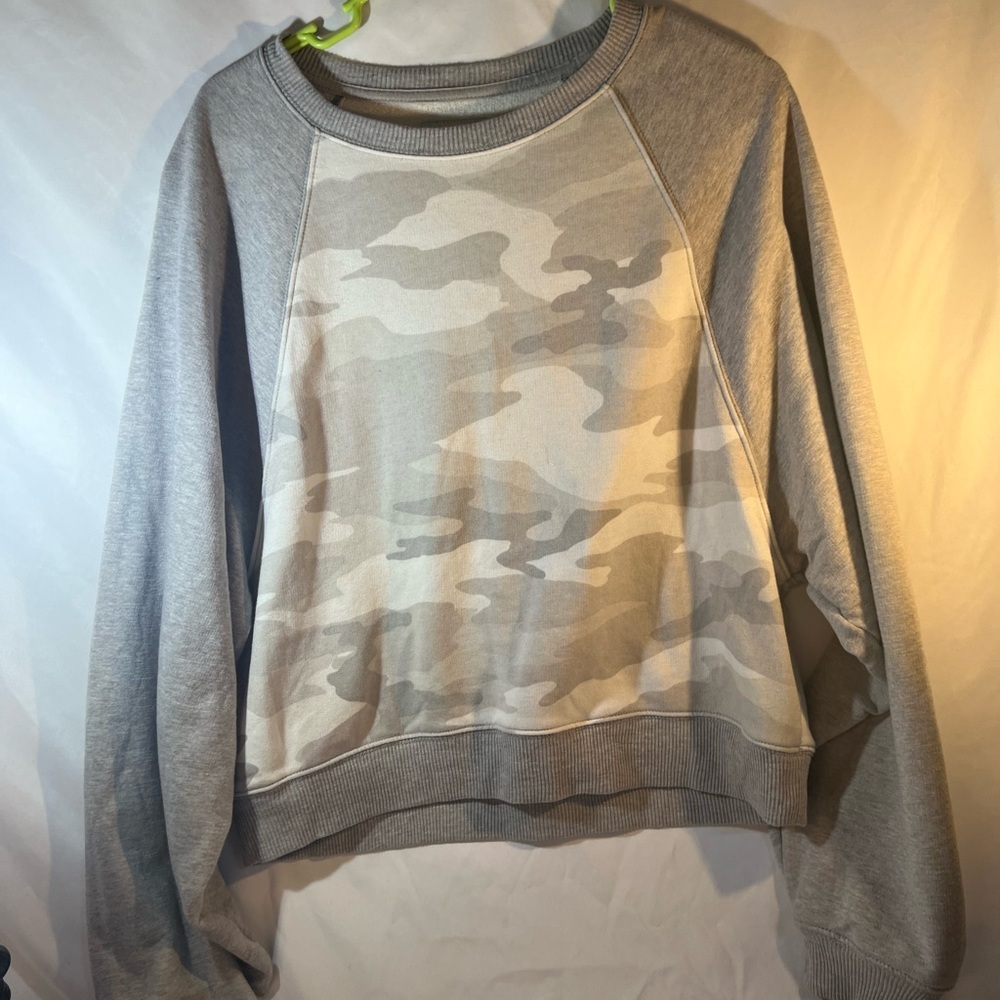 American Eagle Outfitters Gray Sweatshirt
